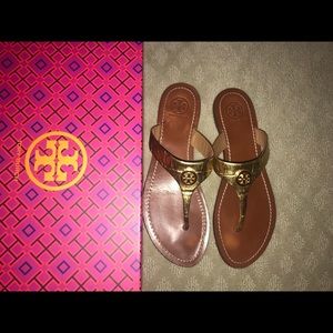 Tory Burch Flip-flops